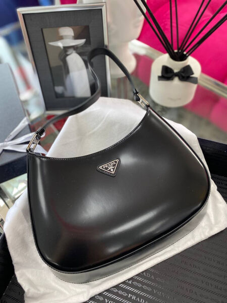 Сумка Prada Cleo женский кожа черный 77237-4