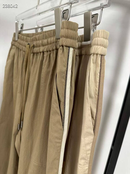 Костюм Brunello Cucinelli женский бежевый 138033-3