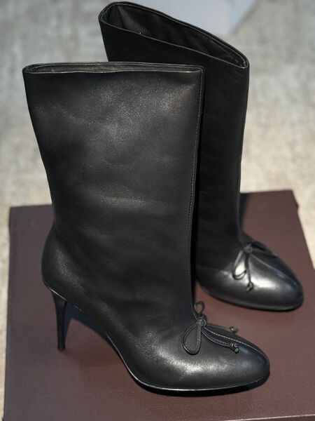 Сапоги Gucci женский кожа черный 199499