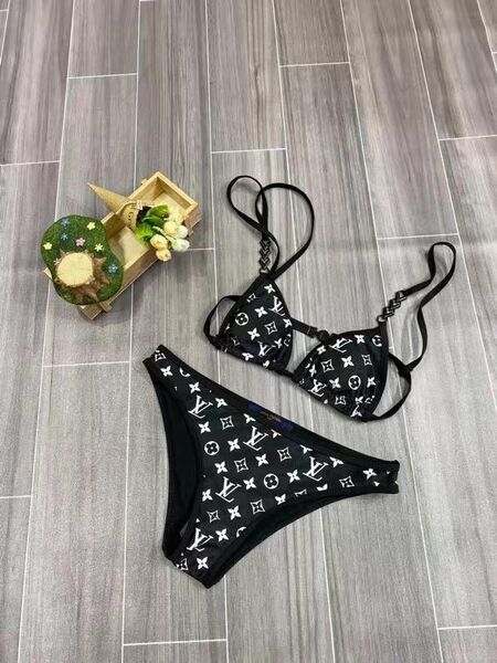 Купальник Louis Vuitton женский белый 37235-2