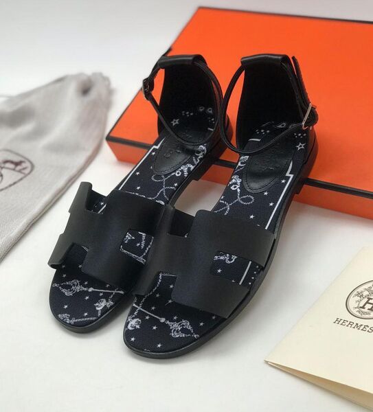 Сандалии Hermès женский кожа черный 66648