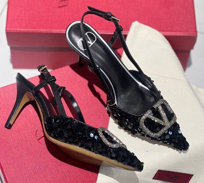 Туфли Valentino женский кожа черный 135835