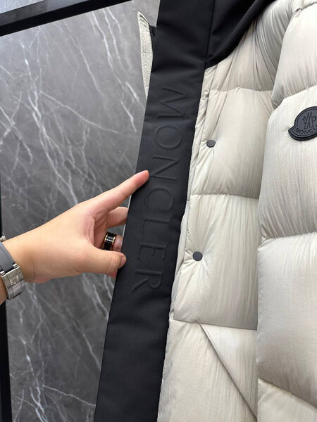Мужской пуховик Moncler мужской белый 201789-4