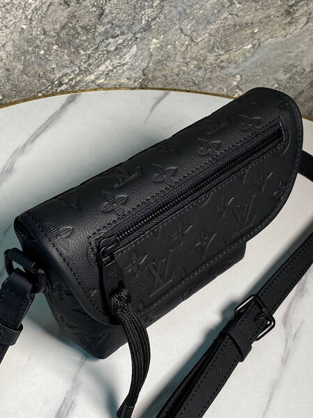 Мужская сумка мессенджер Louis Vuitton мужской кожа черный 169138-8