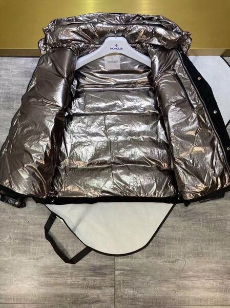 Пуховик Moncler женский 63060-3
