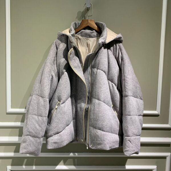 Куртка Loro Piana женский бежевый 38533-4