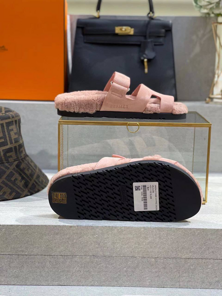 Шлепки Hermès женский замша розовый 89664-3
