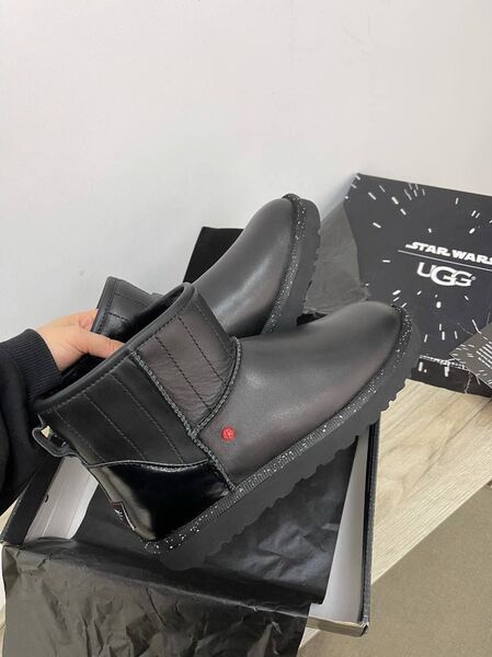 Мужские угги Ugg Mens Classic Mini Star Wars мужской кожа черный 169776-2