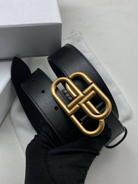 Женский ремень Balenciaga женский кожа черный 139058-6
