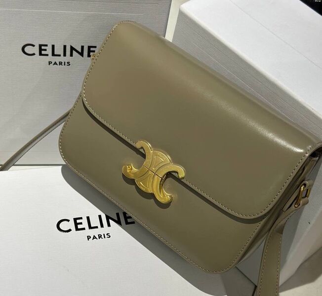 Сумка Celine Triomphe женский кожа страуса темно-зеленый 125247