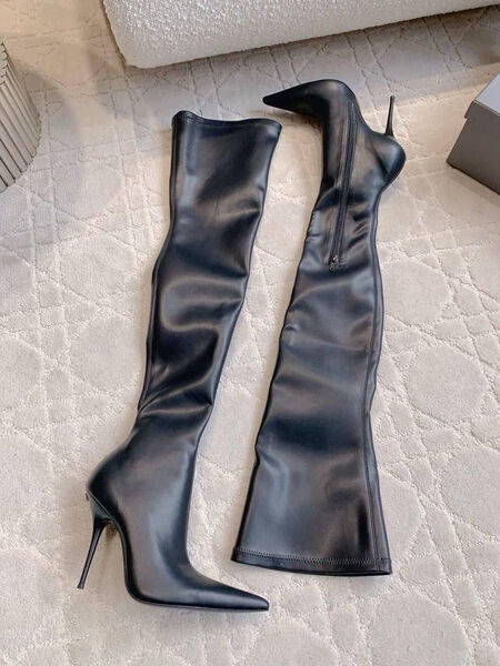 Сапоги Balenciaga женский кожа черный 198089-2