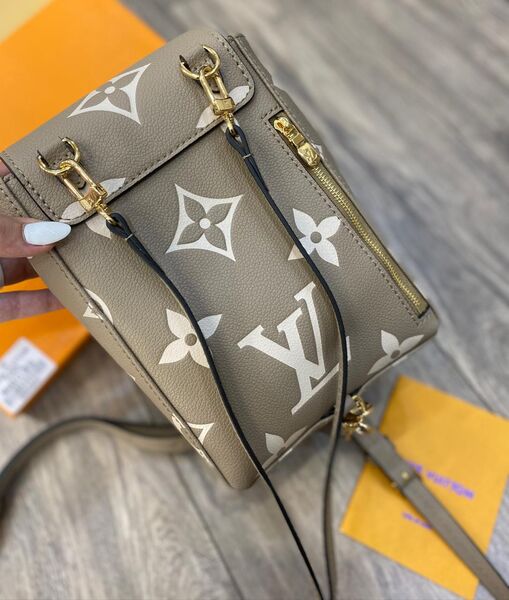 Рюкзак Louis Vuitton женский кожа бежевый 65198-3