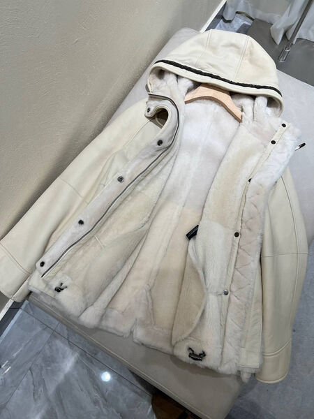 Дубленка Brunello Cucinelli женский графитовый 128510-2