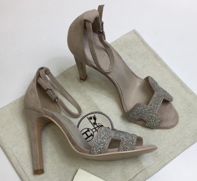 Босоножки Hermès женский замша графитовый 97680