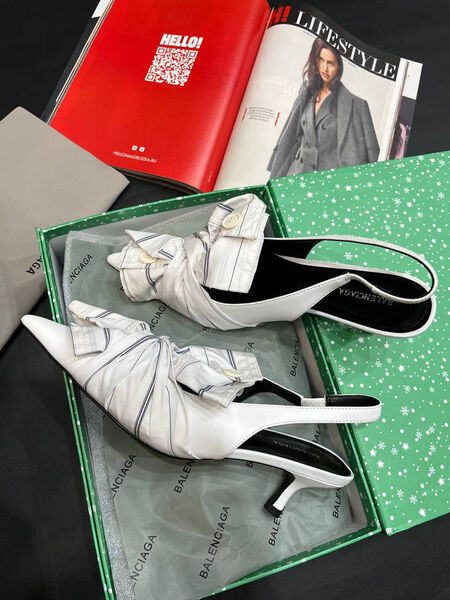 Туфли Balenciaga женский кожа белый 156045-2