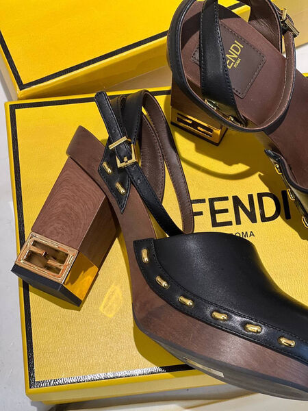 Туфли Fendi женский кожа черный 117041-2