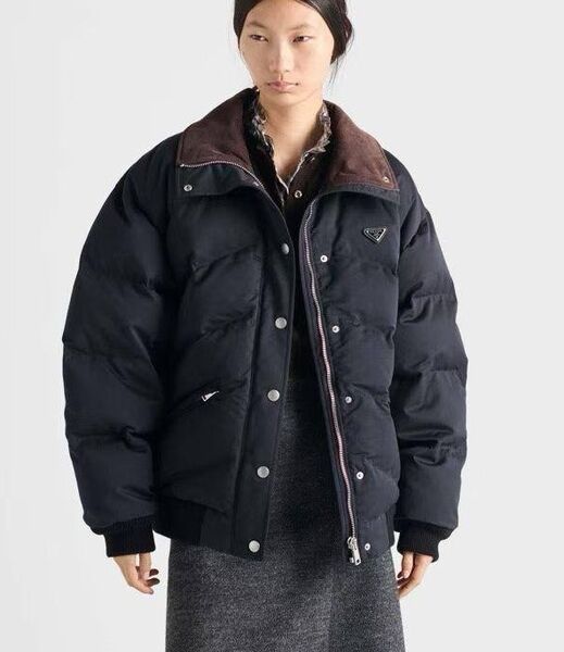 Пуховик куртка Prada женский черный 200273-2