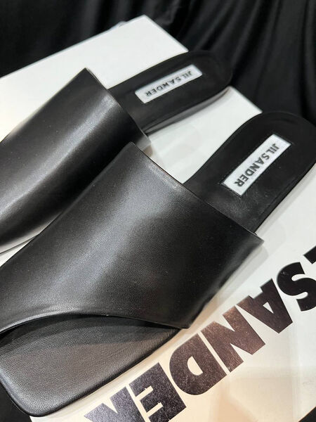 Шлепки Jil Sander женский кожа черный 155623-6