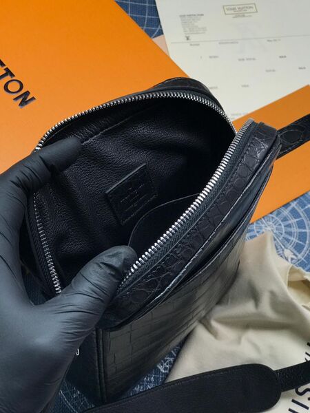 Мужская сумка мессенджер Louis Vuitton мужской кожа черный 76089-6