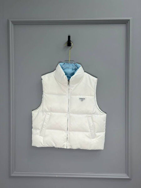 Жилет Prada женский белый 125788-3