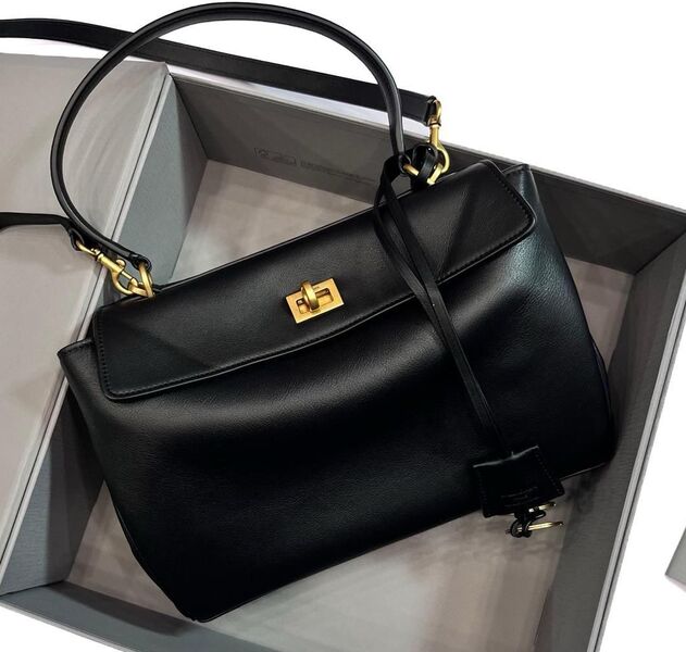 Сумка Balenciaga Rodeo Mini женский кожа черный 147920