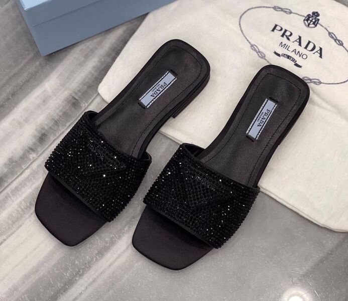 Шлепки Prada женский кожа черный 89967
