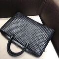 Портфель Bottega Veneta мужской кожа черный 61978-5