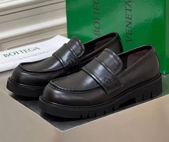 Мужские лоферы Bottega Veneta мужской кожа черный 160704