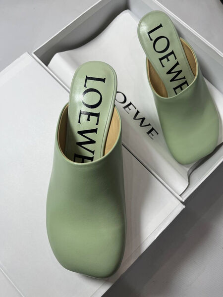 Мюли шлепки Loewe женский кожа болотный 149582-5
