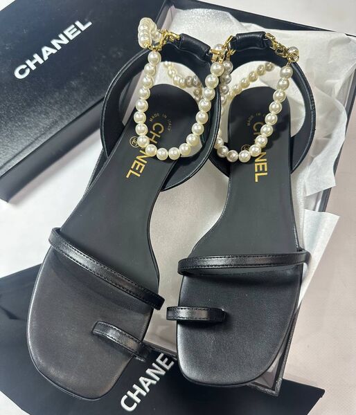 Босоножки Chanel женский кожа черный 148336