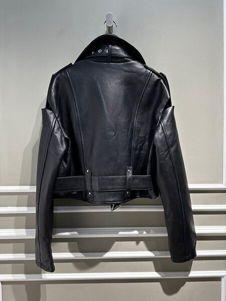 Куртка Balenciaga женский кожа черный 106490-4