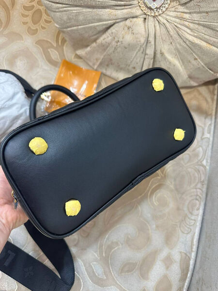 Сумка Louis Vuitton женский кожа черный 128895-7