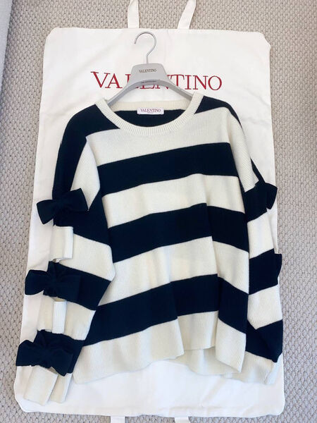 Свитер Valentino женский черный 128514-5