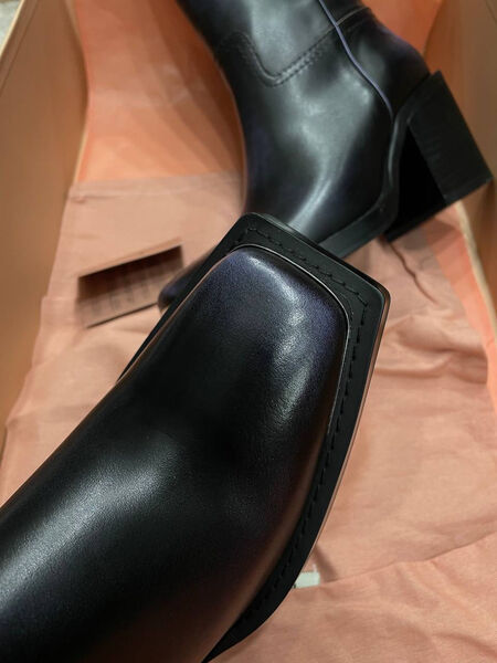 Сапоги Miu Miu женский кожа черный 127056-8