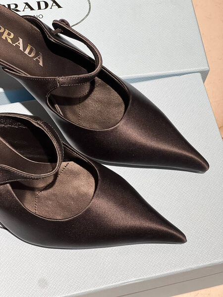 Туфли Prada женский кожа черный 147088-2