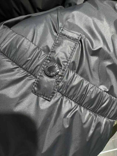 Мужской пуховик Burberry мужской болотный 167543-9
