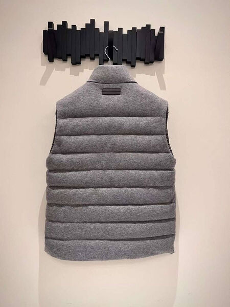 Мужской жилет Zegna мужской графитовый 133691-3