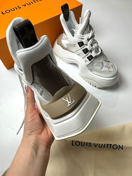 Кроссовки высокие Louis Vuitton женский кожа белый 109135-4