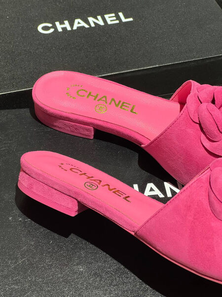 Шлепки Chanel женский замша розовый 152364-3