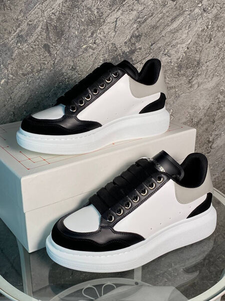 Мужские кеды Alexander McQueen мужской кожа черный 157942-2