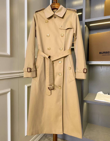 Плащ Burberry женский бежевый 61359