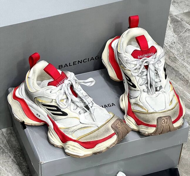 Кроссовки Balenciaga женский кожа бордовый 136750