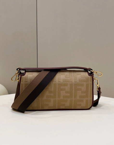 Сумка Fendi Baguette женский текстиль бежевый 142097-5