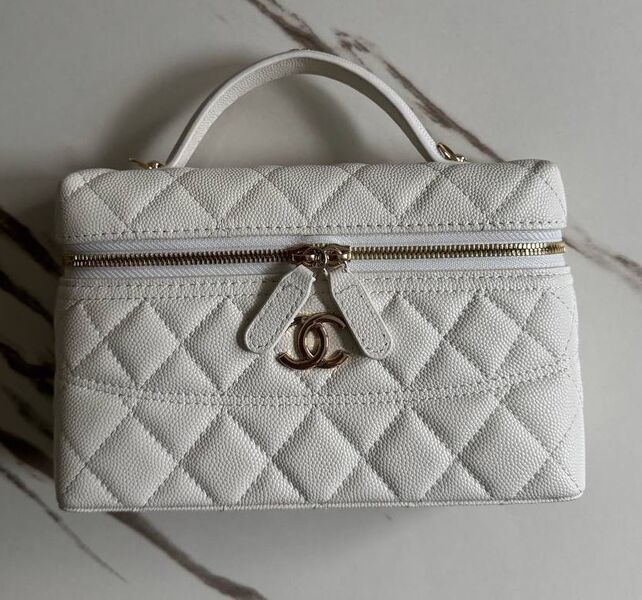 Сумка Chanel женский кожа белый 186762