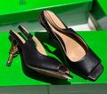 Босоножки Bottega Veneta женский кожа черный 152664-1