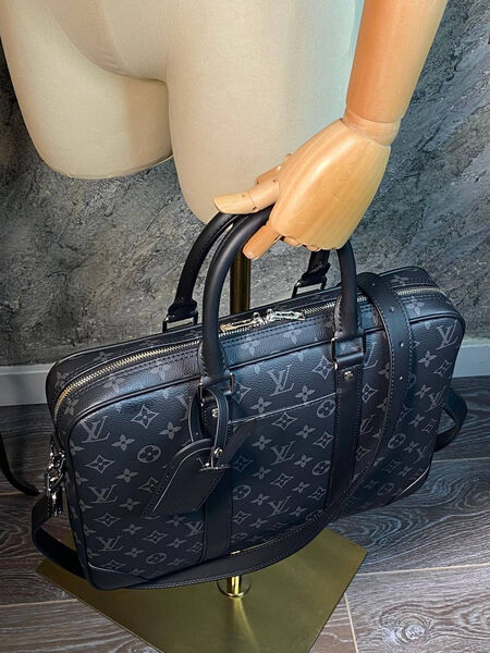 Мужской портфель Louis Vuitton мужской канва черный 135944-4