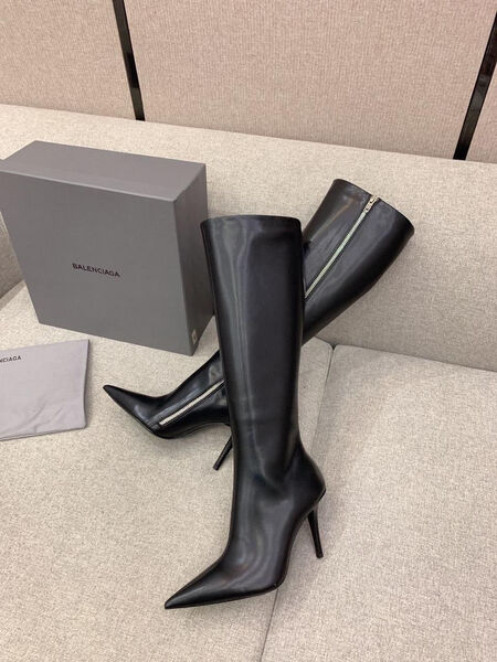 Сапоги Balenciaga женский кожа черный 126028-3