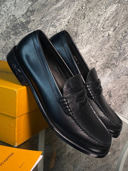 Мужские лоферы Louis Vuitton мужской кожа черный 171306-5