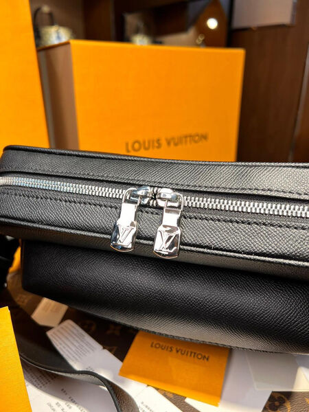 Мужская сумка мессенджер Louis Vuitton мужской кожа черный 113422-2