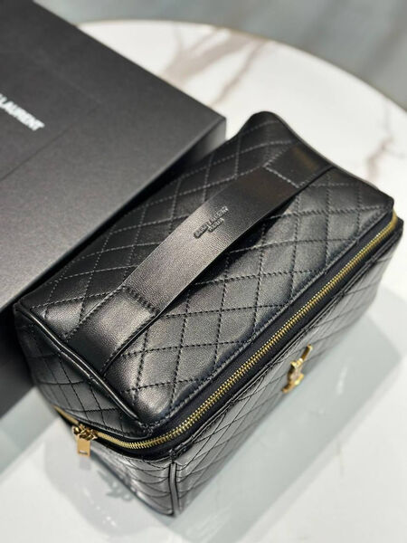 Косметичка Saint Laurent женский кожа черный 157588-4